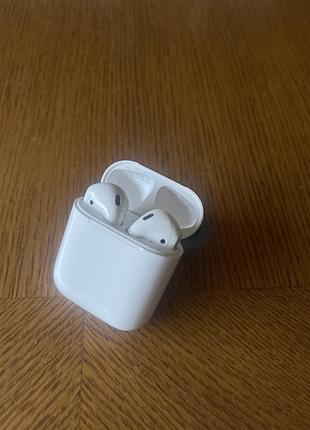 Apple airpods gen 2