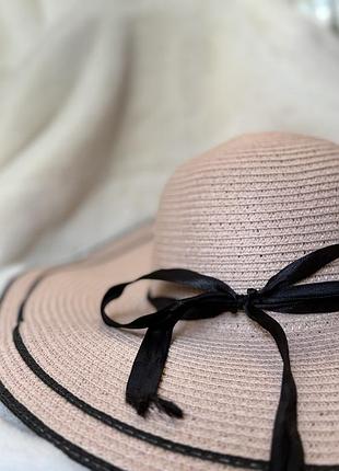 Рожевий/чорний солом'яний капелюх👒🩷🖤
