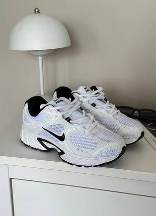Nike v5 rnr white black
