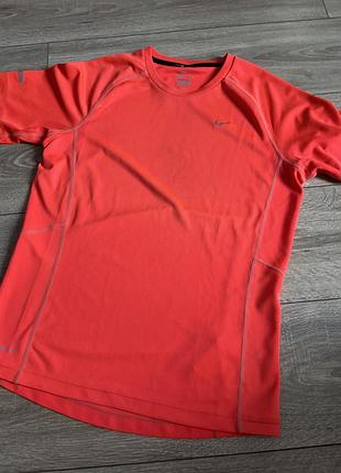 Оригінал спортивна футболка nike dri fit