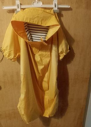 Продам новый дождевик для собаки.
размер: 2xl
подходит для собак около 25–30 кг (зависит от породы и комплекции).
цвет: желтый.
легкий водовод