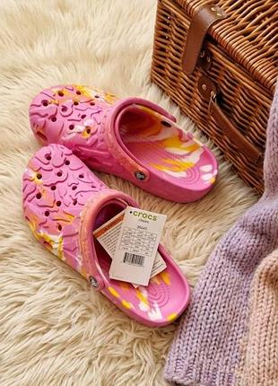 Кроксы сабо crocs тай-дай crocs classic marbled clog в мраморной расцветке размер 39 (м7/w9)-стелька 25