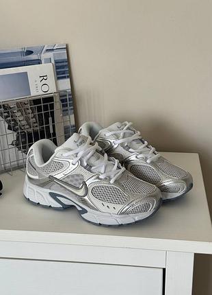 Nike v5 rnr metallic silver
