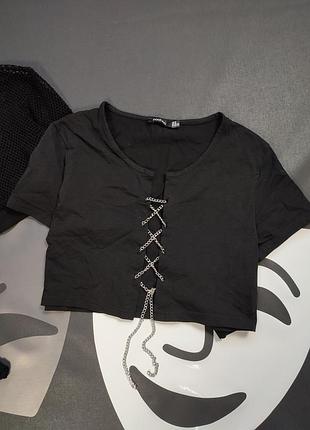 Топ кроп boohoo чорний з ланцюжком, розмір m