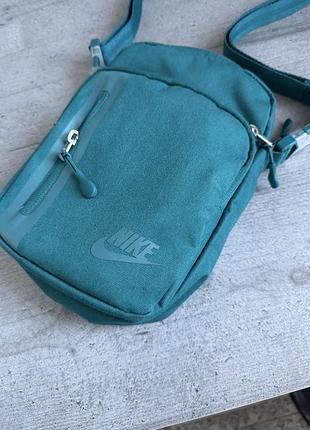 Чоловіча сумка через плече nike elemental premium crossbody bag оригінал