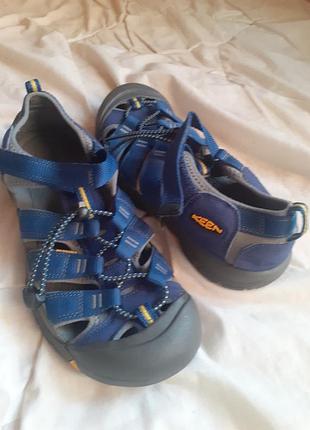 Keen сандалии 40