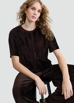Оксамитова плісована футболка f&f