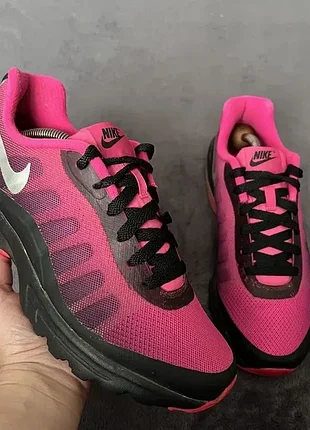 Чоловічі кросівки nike air max invigor. p. 40. хороший стан!!!