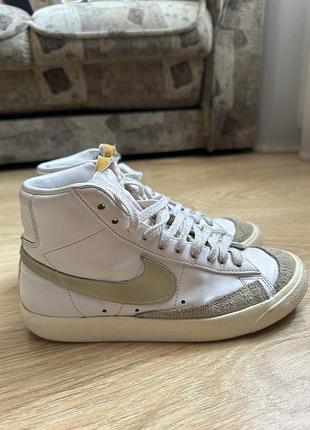 Кросівки жіночі nike w blazer mid 77