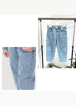 💫стильні джинси mom з вишивкою від denim co на 4-5 років, 104-110 см.