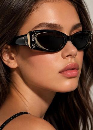 Винтажные солнцезащитные очки nina ricci оригинал узкие y2k со стразами черные