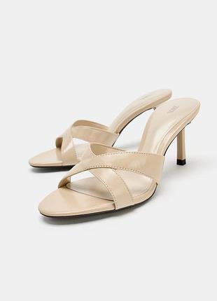Шкіряні жіночі мюлі zara