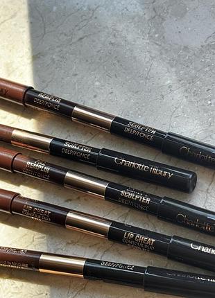 Двосторонній олівець для губ charlotte tilbury lip cheat contour duo, відтінок deep/foncé