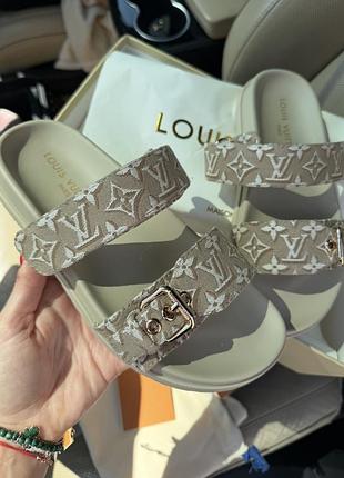 Шльопки шльопанці lv