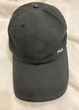 Черная бейсболка кепка fila