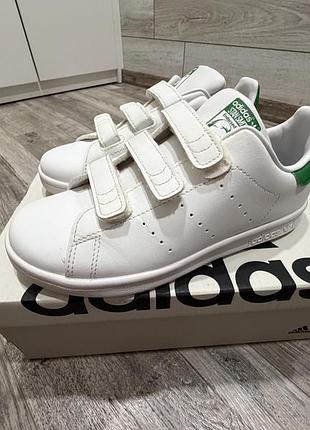 Продам кросівки аdidas