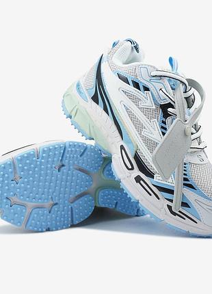 Off-white be right white light blue
