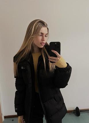 Чорна куртка від the ​​north face