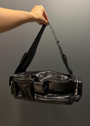 Сумка balenciaga superbusy sling bag , состояние идеальное