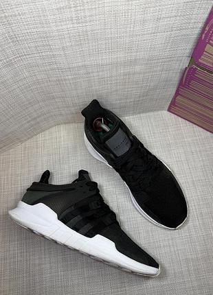 Оригінальні кросівки adidas