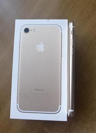 Айфон apple 7 + захисне шкло і чохол 4