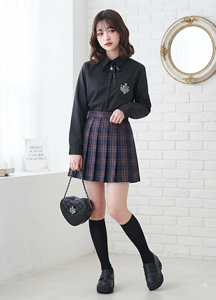 Чорна сорочка з вишивкою dark academia, preppy , school/gothic lolita