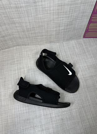 Оригінальні сандалі босоніжки на липучці дитячі nike