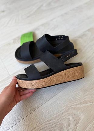 Сандалі босоніжки оригінал crocs brooklyn cork w7 рр.37