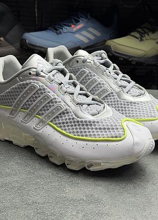 Кросівки adidas jr0908