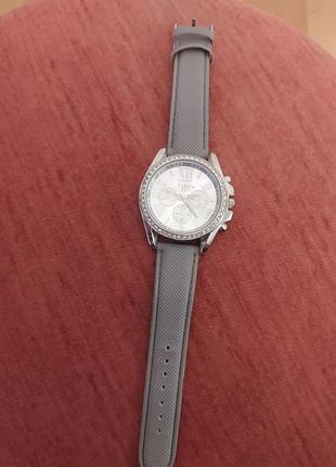 Часы женские ashley princess quartz