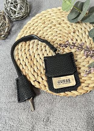 Брелок на сумку guess