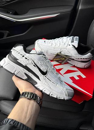 Nike initiator gore-tex white black