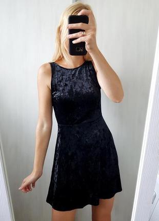 Трендова велюрова сукня від h&m1 фото