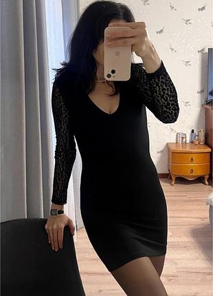 Маленька чорна сукня pull&bear