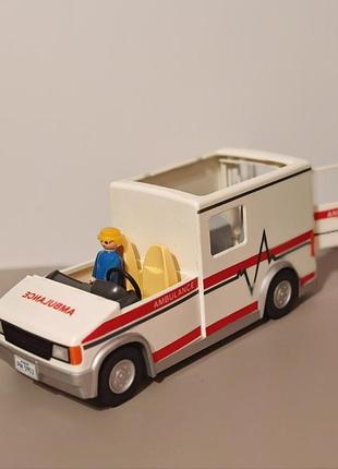 Playmobil city action rescue ambulance