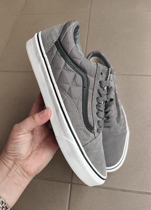 Оригінальні кросівки vans old school