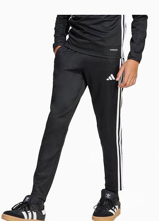 Спортивные штаны adidas essentials