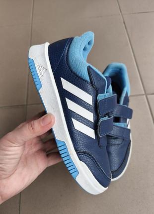 Оригинальные кроссовки adidas