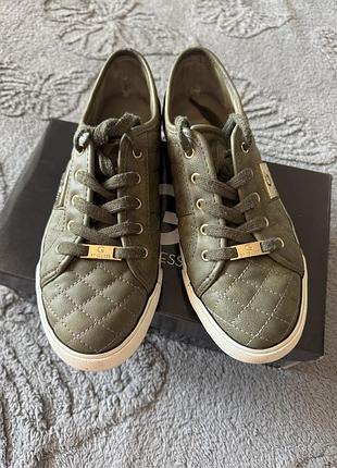 Жіночі кеди guess в кольорі хакі!