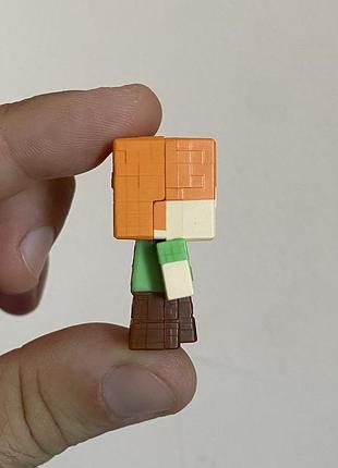 Іграшка kinder joy minecraft алекс 3