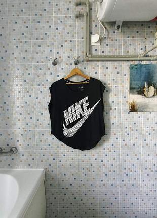 Футболка nike.