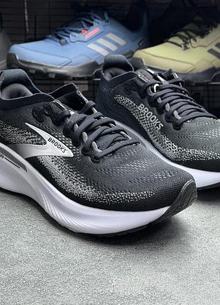 Кросівки brooks