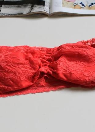 Яскраво-червоний мереживний топ-бандо без бретелей hunkemoller