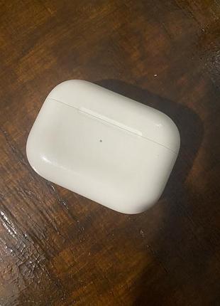 Зарядний кейс apple