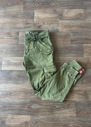 Чоловічі карго хакі зелені штани alpha industries розмір 33
