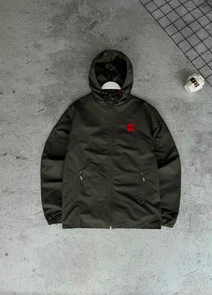 Стильная мужская ветровка hugo boss/качественная ветровка хуго босс в хаки цвета на каждый день