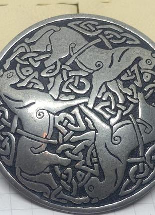 Винтажная кельтская брошь justin pewter англия . лошади