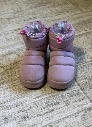 Сапожки дутики zara