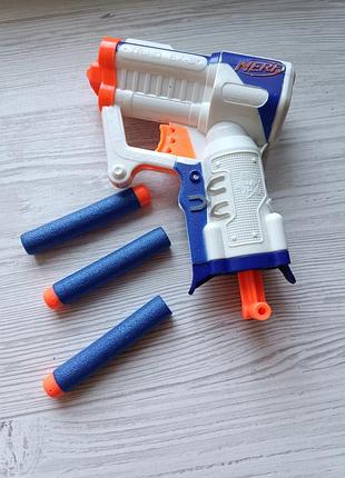 Детский игрушечный пистолет nerf