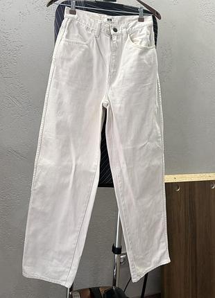 Джинси uniqlo молочні, розмір 26 (s)